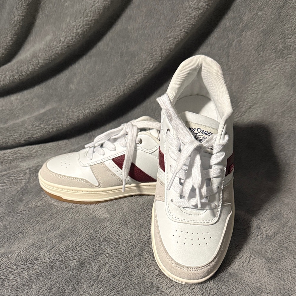 Levi's White and Burgundy Women's Sneakers